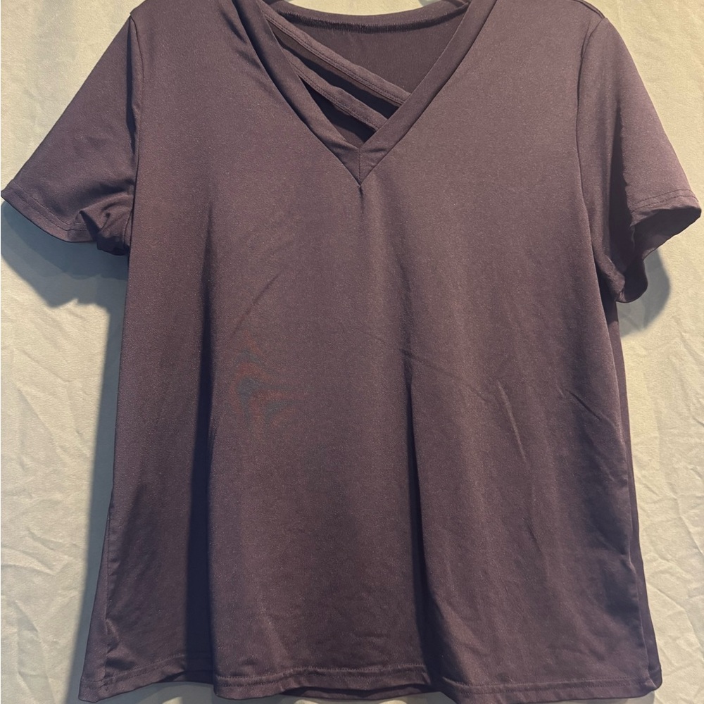Women’s Boack Short Sleeve T-Shirt with V-Neck Straps